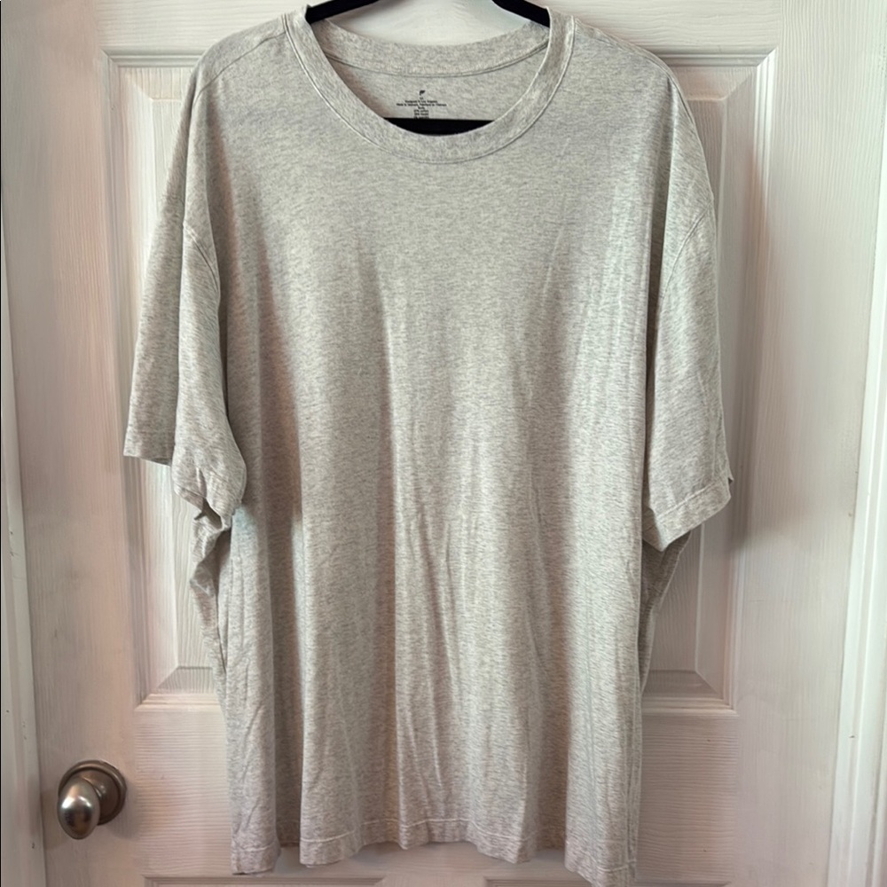 Fabletics Gray Short Sleeve Tee